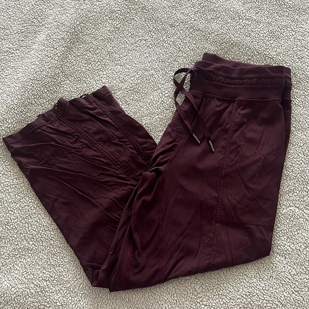 Lululemon Adjustable ankle joggers